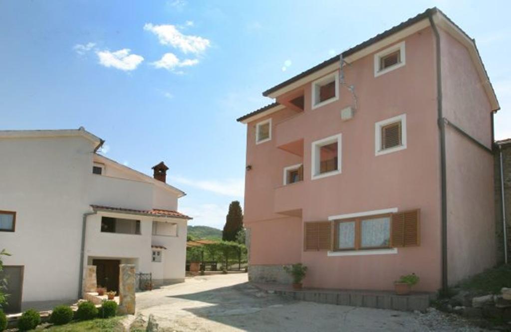 Guest House Valentino Motovun Exterior foto