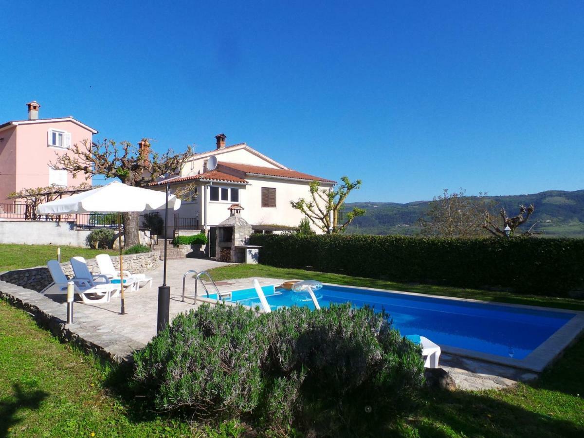 Guest House Valentino Motovun Exterior foto